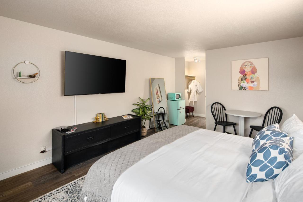 Hotel Mccoy Pullman Bagian luar foto